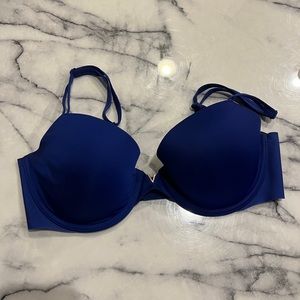 Navy bra